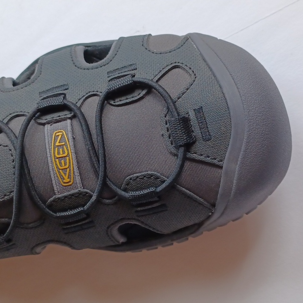 Keen Men's Solr High Performance Sport Closed Toe Sandals SZ 10 NEW Black Gold - Picture 11 of 16